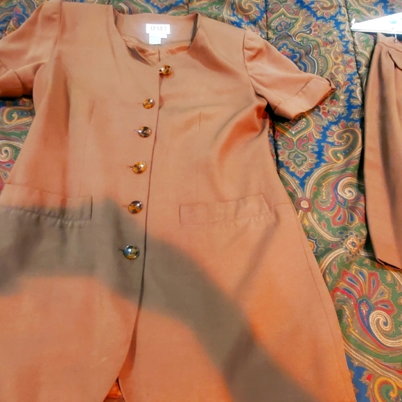 Suit- jacket and skirts- two pieces by Apart - Picture 1 of 9